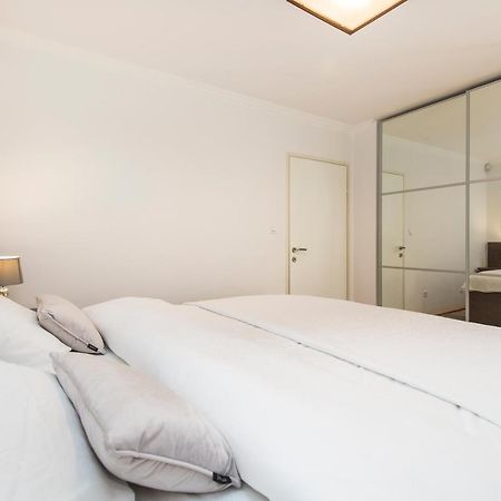 Apartment Parentium Porec Bagian luar foto
