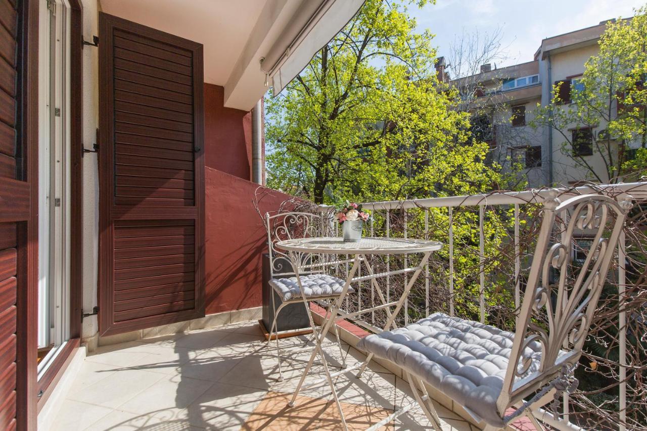 Apartment Parentium Porec Bagian luar foto