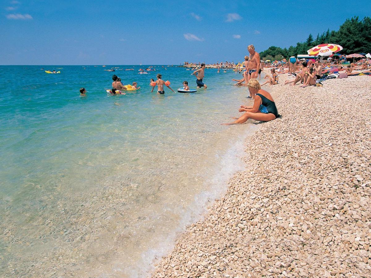 Apartment Parentium Porec Bagian luar foto