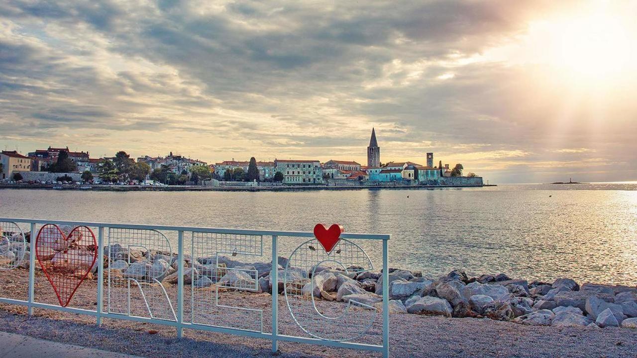 Apartment Parentium Porec Bagian luar foto